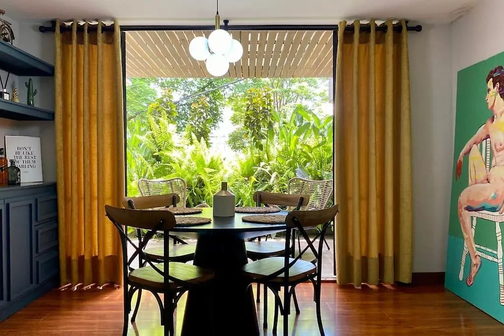 Apartment Adorable Bungalow With Private Jacuzzi In Lleras And Provenza Medellin
