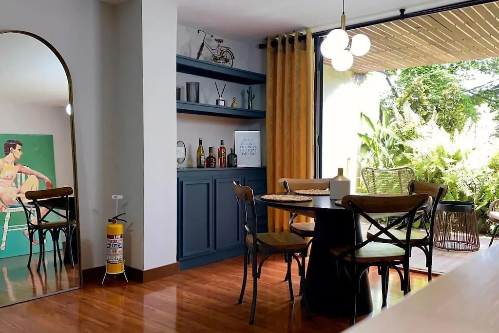 Adorable Bungalow With Private Jacuzzi In Lleras And Provenza Medellin Colombia