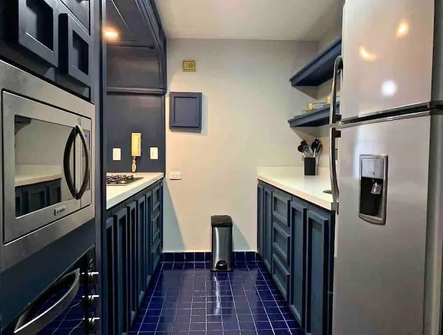 Adorable Bungalow With Private Jacuzzi In Lleras And Provenza Medellin Apartment