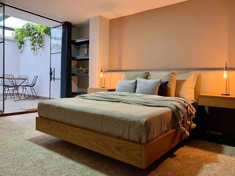 Adorable Bungalow With Private Jacuzzi In Lleras And Provenza Medellín